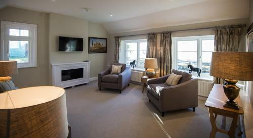 Hotel Cowdray Lodge
