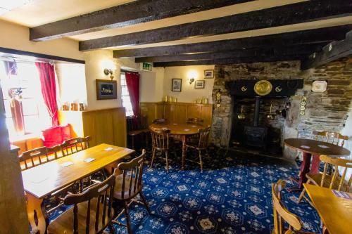 Posada The Weary Friar Inn