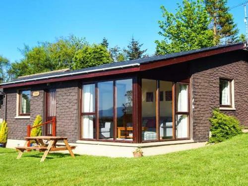 Pine Lodge, Dingwall