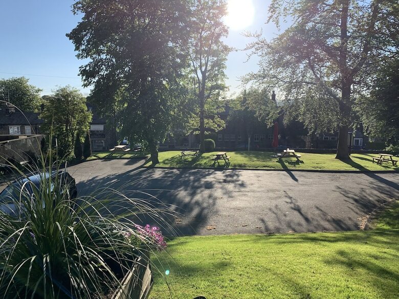 Hostal Peasehill House