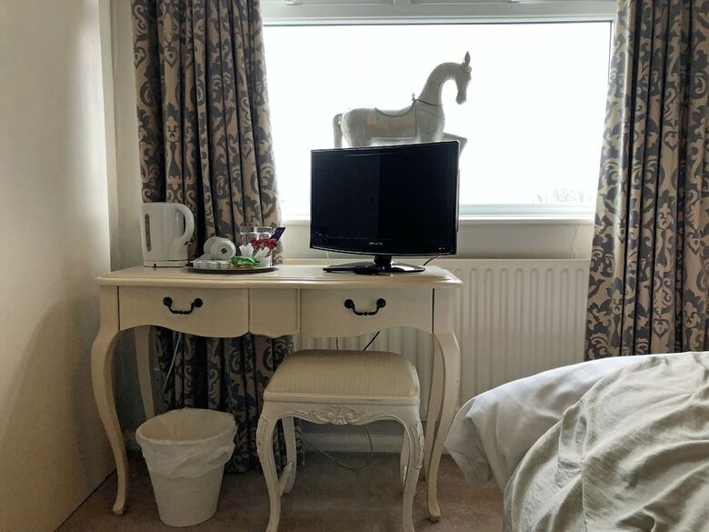 Hostal Peasehill House