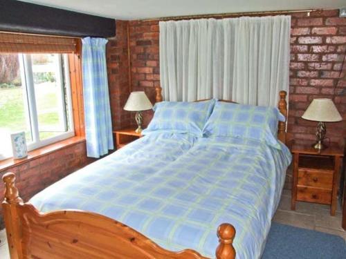 Severn Bank Lodge