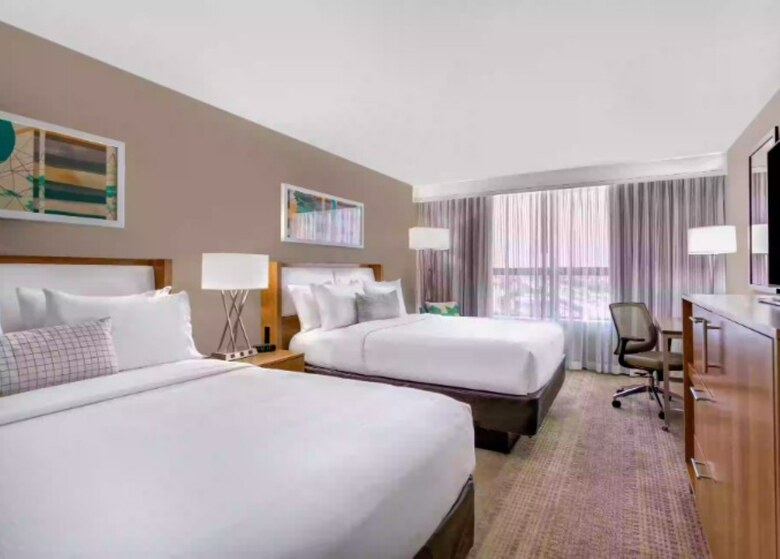 Hotel Howard Johnson Plaza Miami Airport