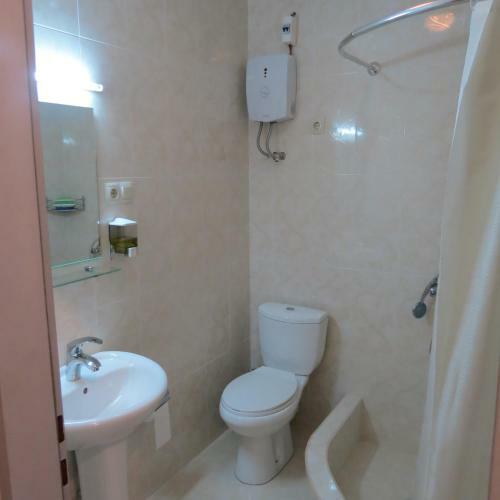 Hostal Tvishi Guest House