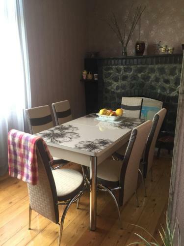 Hostal Friendly House M