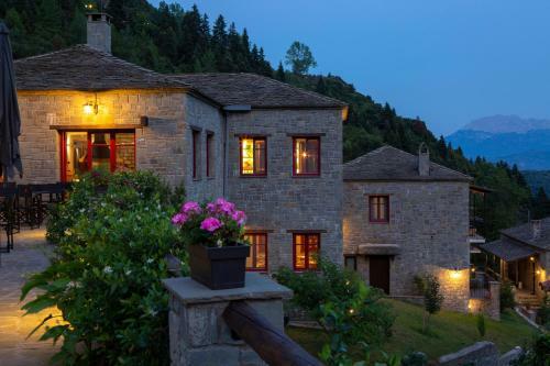 Hotel Rouista Tzoumerka Resort