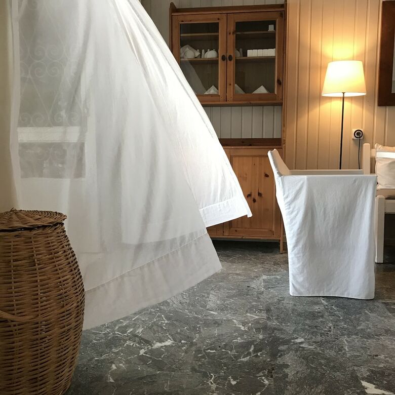 Hostal Paradisos