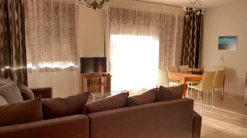 Apartamento Tholos Bay Suites