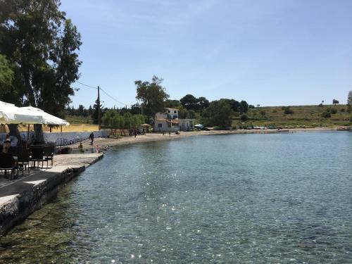Aparthotel Perdika Suites
