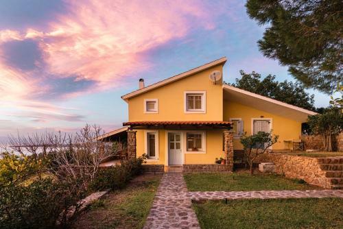 Aelia Villa