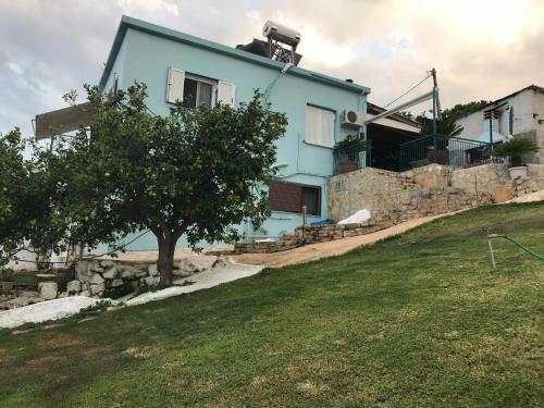 Villa Castle Sea View