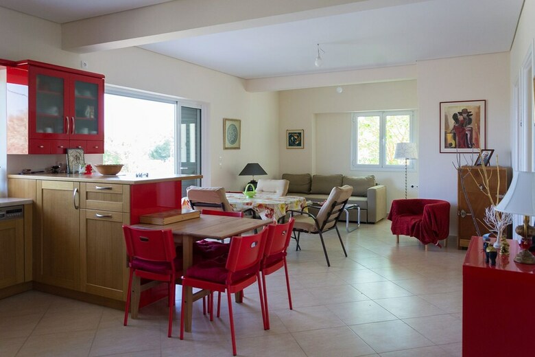 Villa Oropos Delight