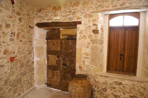 Villa Kamares Boutique Spa Apartments