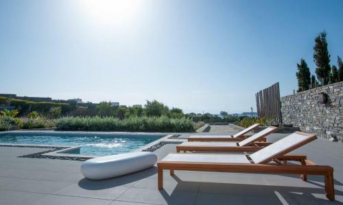 Paros Villa Sleeps 6 Pool Air Con Wifi