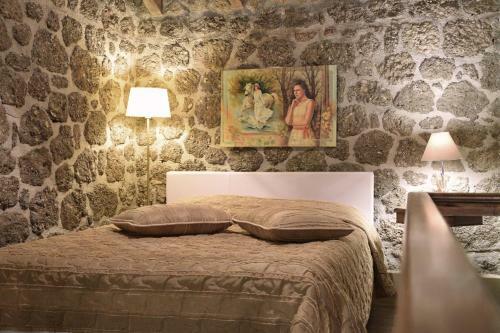 Hostal Trikalon Muses Art Suites