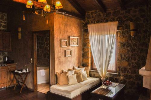 Hostal Nymfes Guesthouse