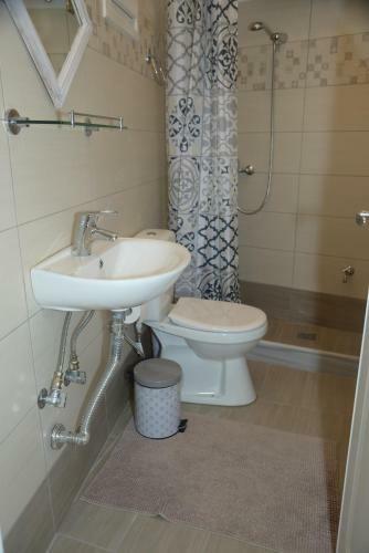 Betsanis Stafylos Apartments