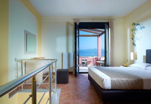 Aeolis Apartments & Studios