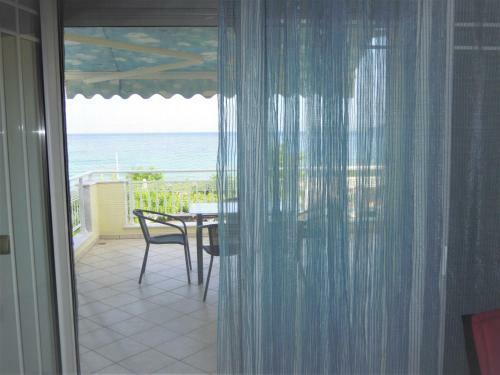 Beachfront Apartment Katerina