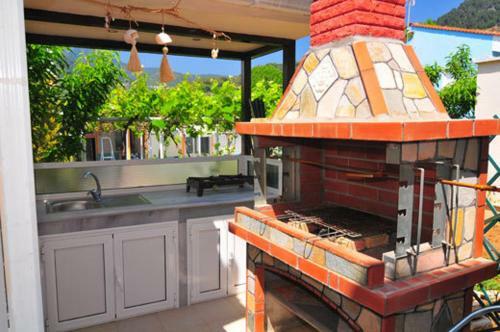 Golden Sunrise Apartments