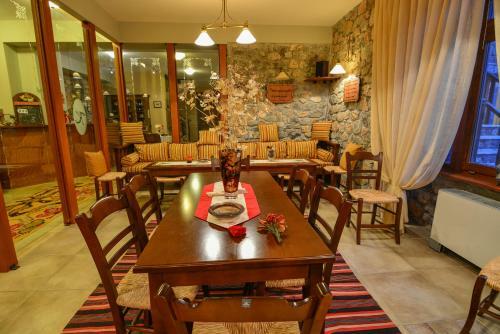 Hotel Karyatis Resort