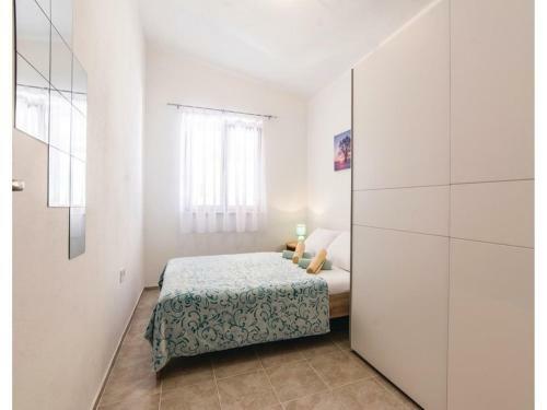 Holiday Home In Zemunik Gornji With Pool