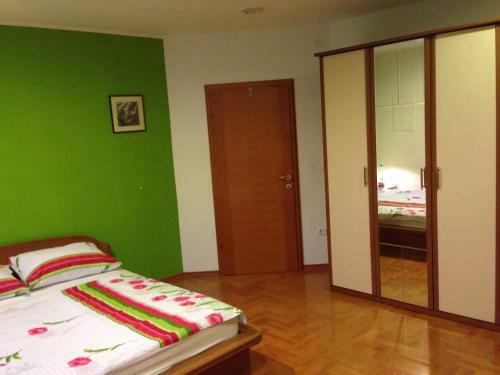 Hostal Guest House ?eperi?