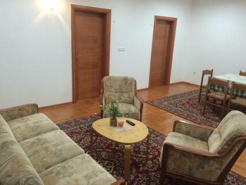 Hostal Guest House ?eperi?