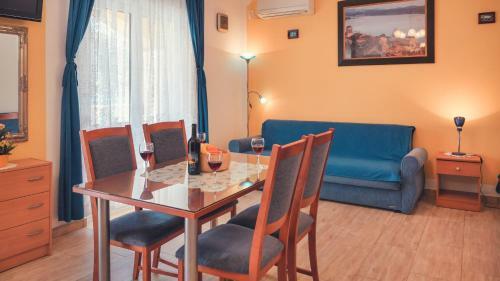 Apartamentos Vila More