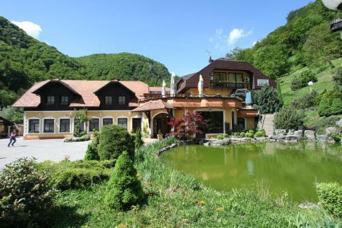 Hostal Guesthouse Villa Zelenjak Ventek
