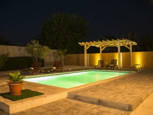 Charming Holiday Home In Murvica With Pool