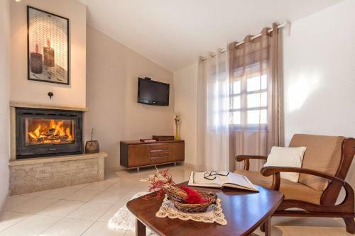 Holiday Home Prenc (Pzn212)