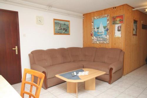 Apartments With A Parking Space Novigrad - 7108
