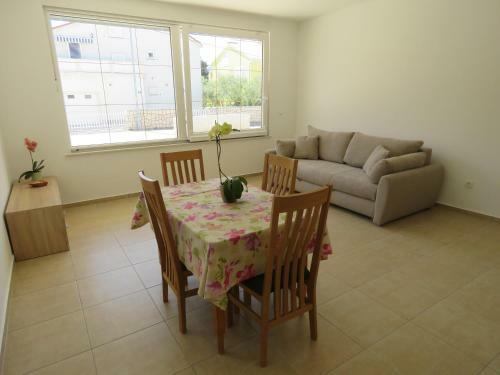 Apartments Lidija