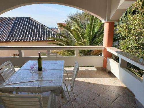 Golden Center Apartments