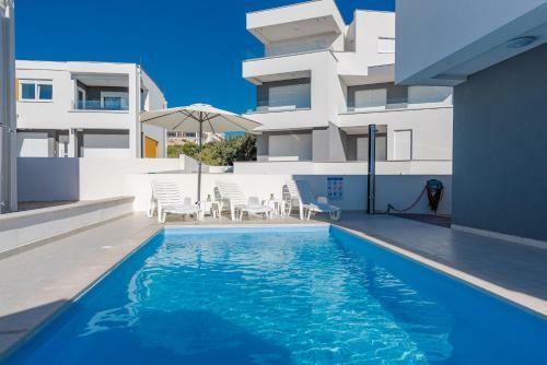 Dario 2. Modern & Luxury Apartment With A Pool