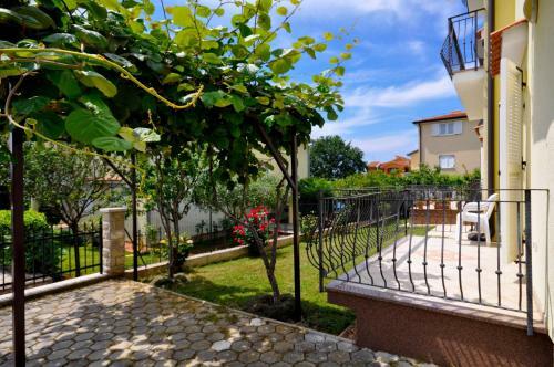 Ana M Apartments