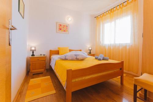 Apartments By The Sea Nemira, Omis - 13055