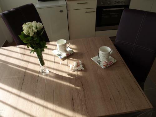 Hostal Apartments Adria