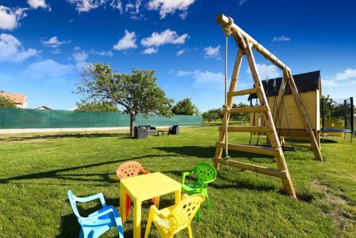 Beautiful Villa Petra With Summer Kitchen And Pool
