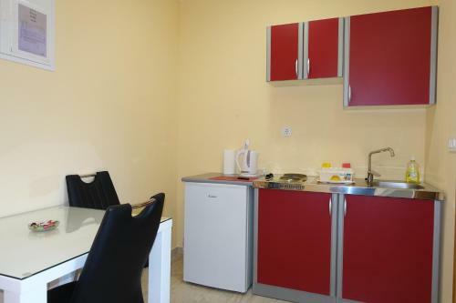 Hostal Apartments Leon Nin