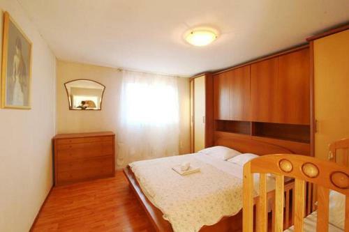 Apartments With A Parking Space Grbe, Zadar - 14910