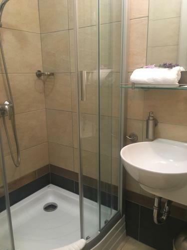 Hostal B�nki Vad�szh�z