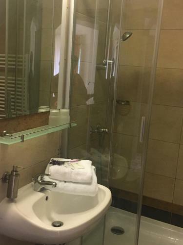 Hostal B�nki Vad�szh�z