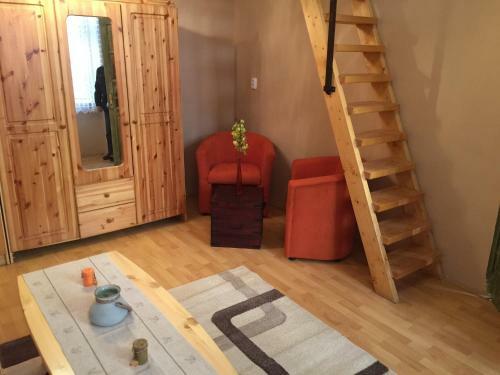 Vivien Apartman