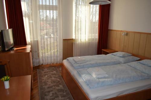 Hostal Ujv�ri Vend�gh�z