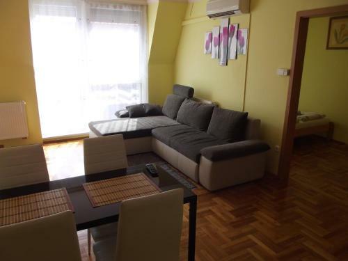 Pillang� Apartman