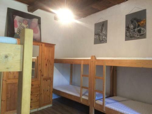 Alm�sliget Vend�gh�z