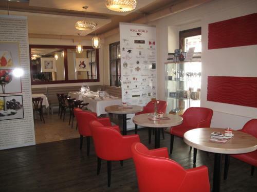 Bed & Breakfast Rivi�ra Rooms Vend�gszob�k