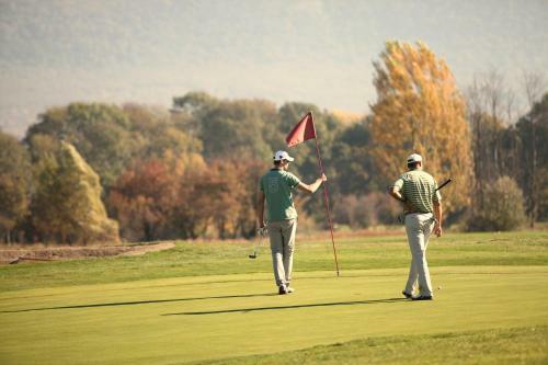 Old Lake Golf Hotel